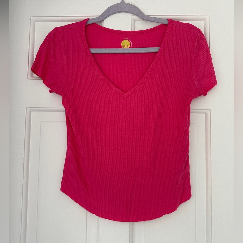 Anthropologie Daily Practice Hot Pink V-Neck Raw Hem Tee Shirt in Size Small